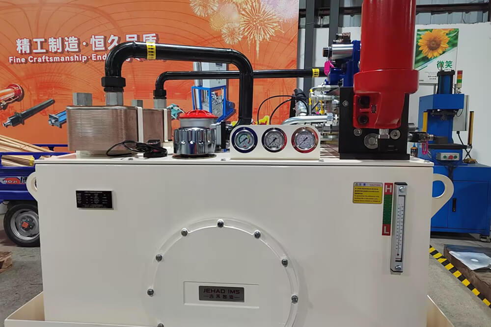 Foaming machine servoHydraulic Systems